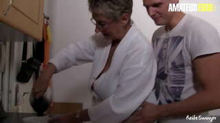 REIFE SWINGER - #Erna -, Katools, Groot Gat Cougar Spring Op Piel En Waai Haar Man