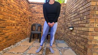 Lemu irah-irahan porn ing jero ruangan lan njobo ngoyo ketika | udan lan tumoto